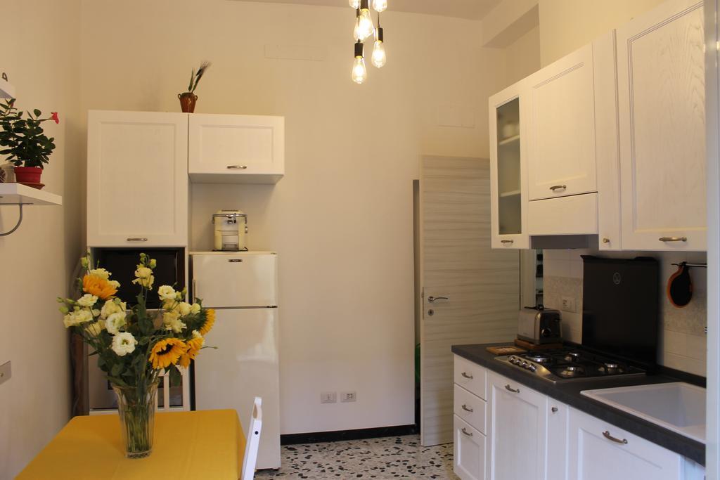 Termini Station Apartment Ai Due Cortili Presso Le Mura Aureliane Rome Bagian luar foto