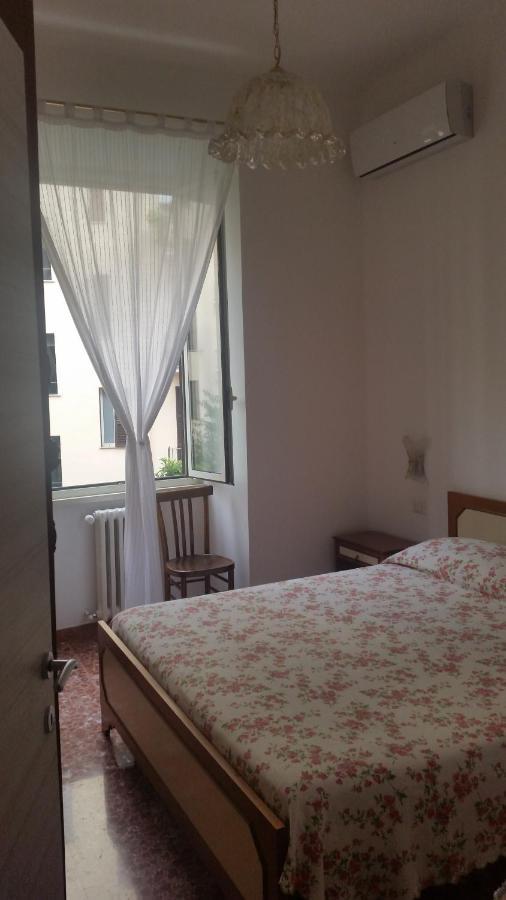 Termini Station Apartment Ai Due Cortili Presso Le Mura Aureliane Rome Bagian luar foto
